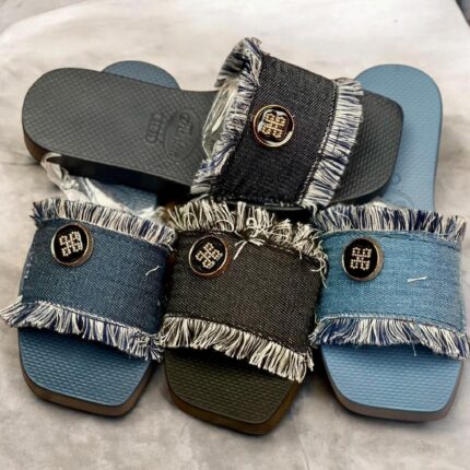claquettes jeans